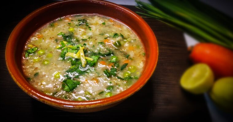 Healthy and Nutritious Vegetable Barley Soup