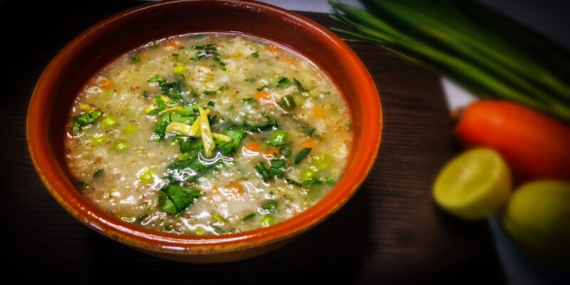 Healthy and Nutritious Vegetable Barley Soup